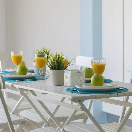 Azure Beachfront Appartement *